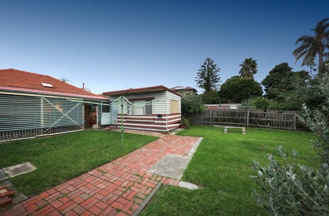 11 Patterson Road, Bentleigh